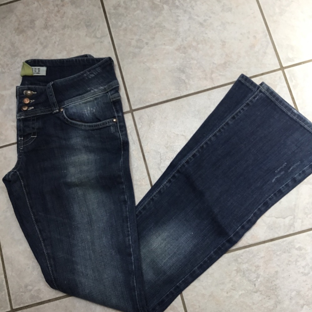 TRF Faded Jeans